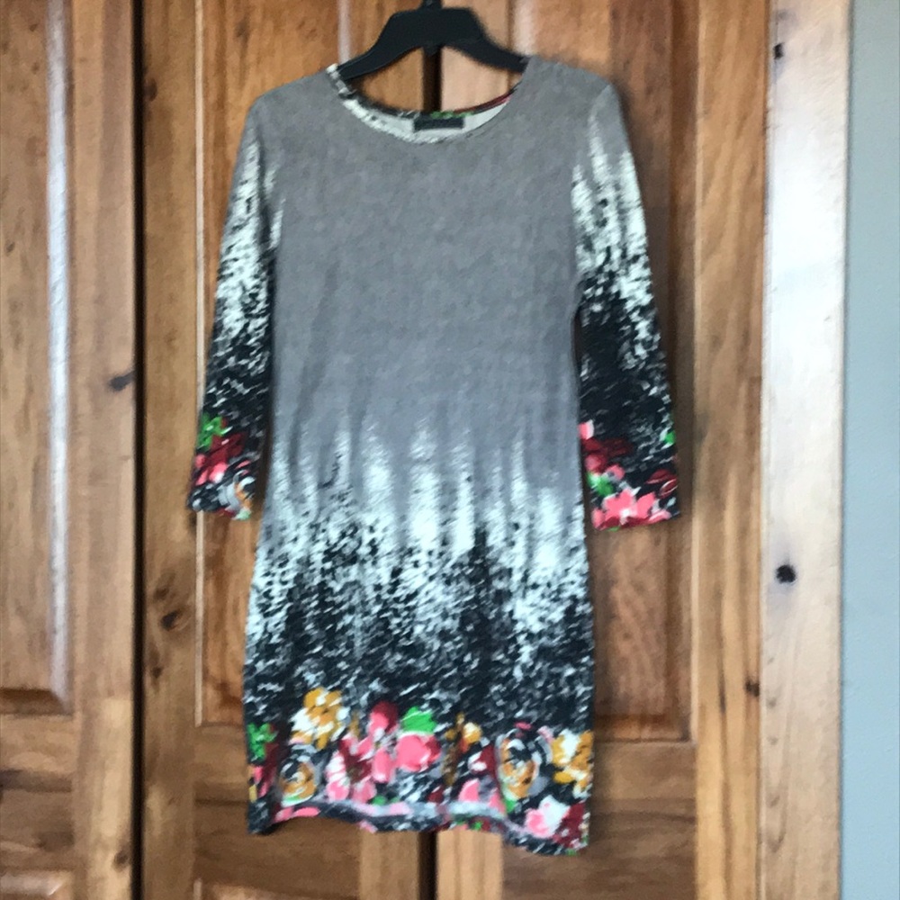 Cute dress doubles as a tunic with leggings